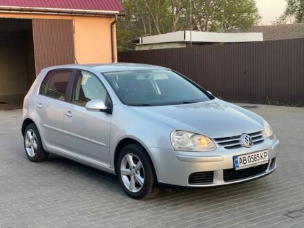 Фольксваген Гольф 2008 в Казатине на Automoto.ua Серый Фольксваген Гольф, объемом двигателя 1.4 л и пробегом 175 тыс. км за 5500 $, фото 1 на Automoto.ua
