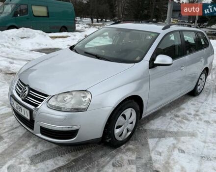 Серый Фольксваген Гольф, объемом двигателя 1.6 л и пробегом 255 тыс. км за 5700 $, фото 1 на Automoto.ua