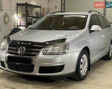 Серый Фольксваген Гольф, объемом двигателя 1.9 л и пробегом 260 тыс. км за 5500 $, фото 1 на Automoto.ua