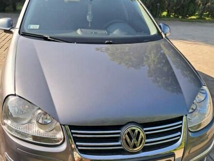 Фольксваген Гольф 2008 в Самборе на Automoto.ua Серый Фольксваген Гольф, объемом двигателя 1.9 л и пробегом 335 тыс. км за 5700 $, фото 1 на Automoto.ua