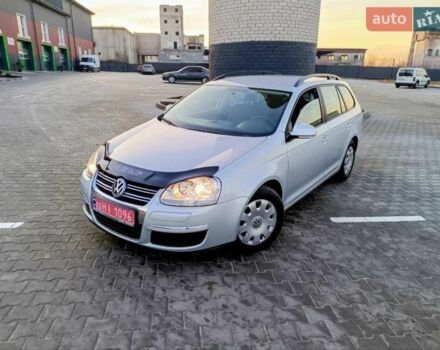 Серый Фольксваген Гольф, объемом двигателя 1.6 л и пробегом 210 тыс. км за 6100 $, фото 1 на Automoto.ua