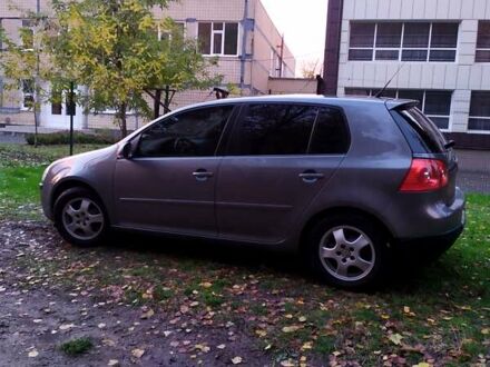 Серый Фольксваген Гольф, объемом двигателя 1.6 л и пробегом 310 тыс. км за 6100 $, фото 1 на Automoto.ua