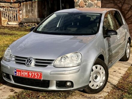 Серый Фольксваген Гольф, объемом двигателя 1.4 л и пробегом 217 тыс. км за 5550 $, фото 1 на Automoto.ua