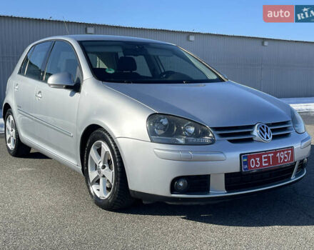 Серый Фольксваген Гольф, объемом двигателя 2 л и пробегом 261 тыс. км за 7750 $, фото 1 на Automoto.ua