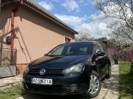 Фольксваген Гольф 2009 у Ужгороді на Automoto.ua Сірий Фольксваген Гольф, об'ємом двигуна 1.6 л та пробігом 246 тис. км за 7500 $, фото 1 на Automoto.ua