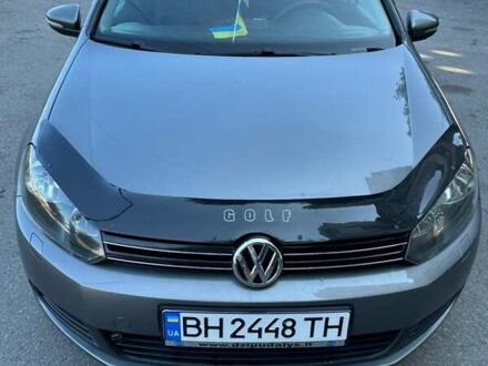 Серый Фольксваген Гольф, объемом двигателя 1.97 л и пробегом 233 тыс. км за 8000 $, фото 1 на Automoto.ua