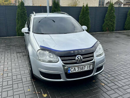 Фольксваген Гольф 2009 в Черкассах на Automoto.ua Серый Фольксваген Гольф, объемом двигателя 1.9 л и пробегом 221 тыс. км за 6950 $, фото 1 на Automoto.ua