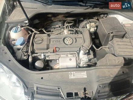 Фольксваген Гольф 2009 в Черноморске (Ильичевске) на Automoto.ua Серый Фольксваген Гольф, объемом двигателя 1.39 л и пробегом 233 тыс. км за 4800 $, фото 1 на Automoto.ua