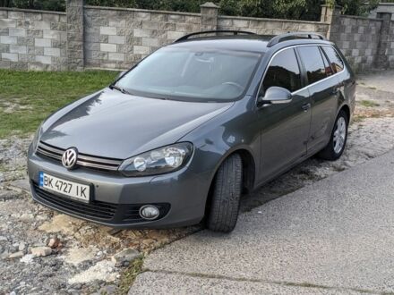 Фольксваген Гольф 2009 в Ровно на Automoto.ua Серый Фольксваген Гольф, объемом двигателя 1.6 л и пробегом 299 тыс. км за 6550 $, фото 1 на Automoto.ua
