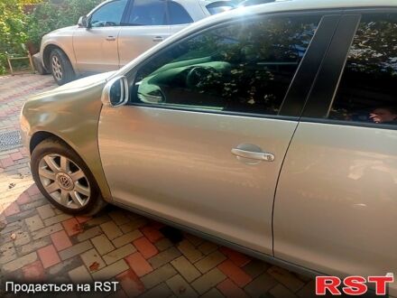 Фольксваген Гольф 2009 в Черноморске (Ильичевске) на Automoto.ua Серый Фольксваген Гольф, объемом двигателя 1.4 л и пробегом 233 тыс. км за 4800 $, фото 1 на Automoto.ua