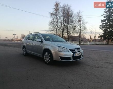 Серый Фольксваген Гольф, объемом двигателя 1.4 л и пробегом 196 тыс. км за 6499 $, фото 1 на Automoto.ua