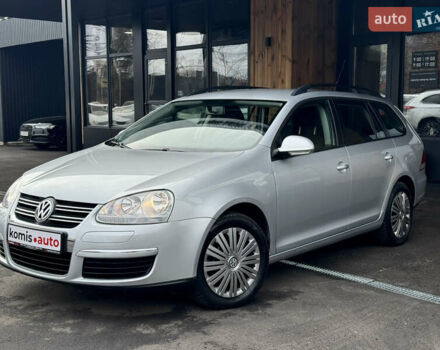 Серый Фольксваген Гольф, объемом двигателя 1.6 л и пробегом 176 тыс. км за 7699 $, фото 1 на Automoto.ua