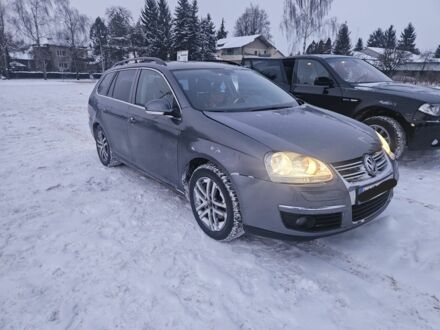 Серый Фольксваген Гольф, объемом двигателя 1.9 л и пробегом 350 тыс. км за 2800 $, фото 1 на Automoto.ua