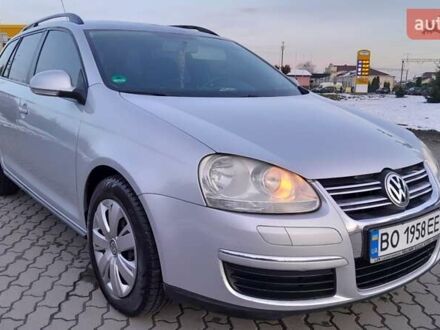 Серый Фольксваген Гольф, объемом двигателя 1.6 л и пробегом 370 тыс. км за 4900 $, фото 1 на Automoto.ua
