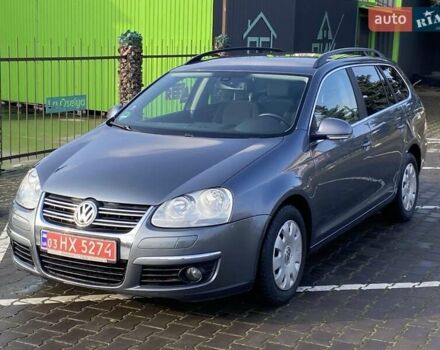 Серый Фольксваген Гольф, объемом двигателя 1.6 л и пробегом 231 тыс. км за 6100 $, фото 1 на Automoto.ua