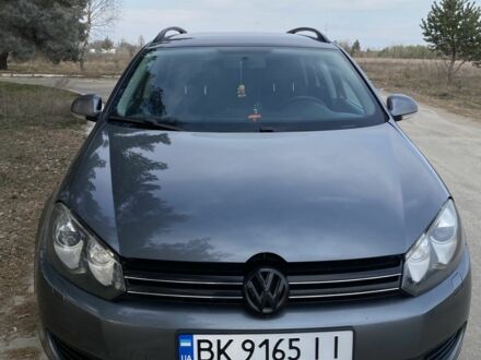 Фольксваген Гольф 2010 у Рівному на Automoto.ua Сірий Фольксваген Гольф, об'ємом двигуна 1.6 л та пробігом 290 тис. км за 7300 $, фото 1 на Automoto.ua