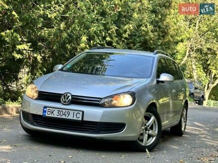 Фольксваген Гольф 2010 в Ровно на Automoto.ua Серый Фольксваген Гольф, объемом двигателя 1.6 л и пробегом 285 тыс. км за 7100 $, фото 1 на Automoto.ua