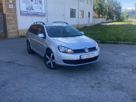 Фольксваген Гольф 2010 в Мукачеве на Automoto.ua Серый Фольксваген Гольф, объемом двигателя 1.6 л и пробегом 220 тыс. км за 7900 $, фото 1 на Automoto.ua