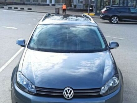 Серый Фольксваген Гольф, объемом двигателя 1.6 л и пробегом 240 тыс. км за 7800 $, фото 1 на Automoto.ua