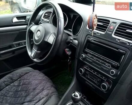 Серый Фольксваген Гольф, объемом двигателя 1.6 л и пробегом 300 тыс. км за 6800 $, фото 1 на Automoto.ua