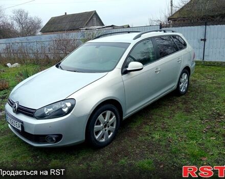 Серый Фольксваген Гольф, объемом двигателя 1.6 л и пробегом 300 тыс. км за 6800 $, фото 1 на Automoto.ua