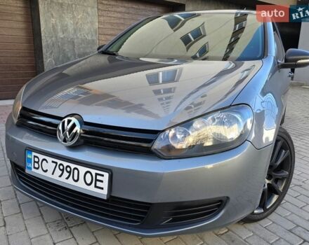 Серый Фольксваген Гольф, объемом двигателя 1.6 л и пробегом 252 тыс. км за 6899 $, фото 1 на Automoto.ua