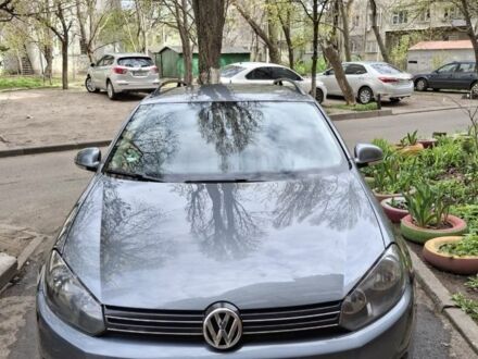 Серый Фольксваген Гольф, объемом двигателя 1.6 л и пробегом 325 тыс. км за 7600 $, фото 1 на Automoto.ua