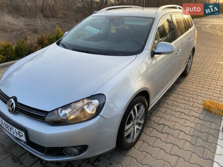 Фольксваген Гольф 2011 в Ирпене на Automoto.ua Серый Фольксваген Гольф, объемом двигателя 1.6 л и пробегом 245 тыс. км за 6950 $, фото 1 на Automoto.ua