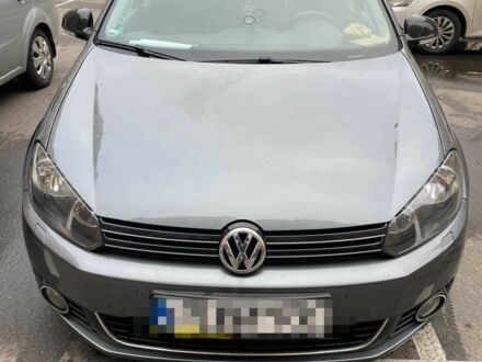 Серый Фольксваген Гольф, объемом двигателя 1.6 л и пробегом 274 тыс. км за 11300 $, фото 1 на Automoto.ua