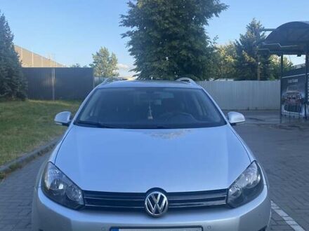 Серый Фольксваген Гольф, объемом двигателя 1.39 л и пробегом 256 тыс. км за 8000 $, фото 1 на Automoto.ua