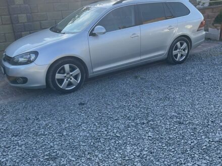 Фольксваген Гольф 2011 в Ровно на Automoto.ua Серый Фольксваген Гольф, объемом двигателя 1.6 л и пробегом 335 тыс. км за 7800 $, фото 1 на Automoto.ua