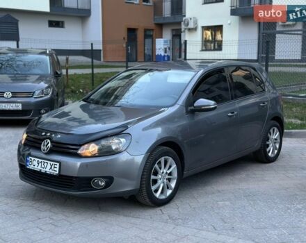 Серый Фольксваген Гольф, объемом двигателя 1.6 л и пробегом 242 тыс. км за 6800 $, фото 1 на Automoto.ua