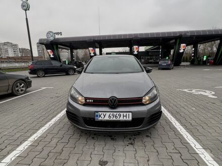 Серый Фольксваген Гольф, объемом двигателя 2 л и пробегом 182 тыс. км за 9999 $, фото 1 на Automoto.ua