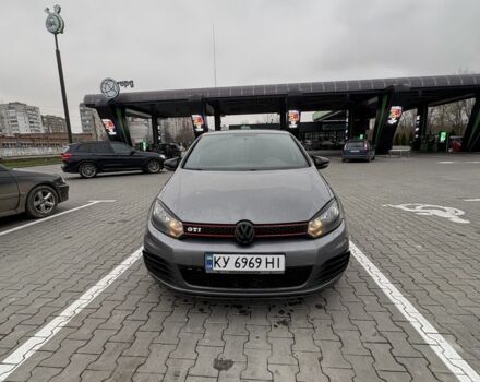 Серый Фольксваген Гольф, объемом двигателя 2 л и пробегом 182 тыс. км за 9999 $, фото 1 на Automoto.ua