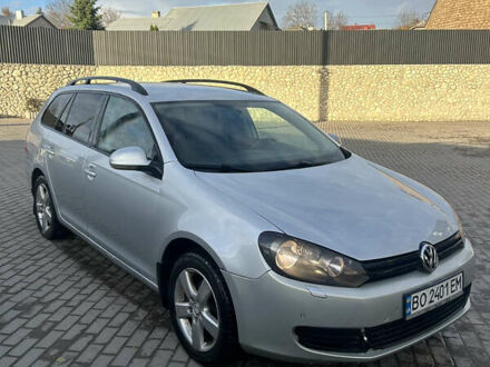 Фольксваген Гольф 2011 в Тернополе на Automoto.ua Серый Фольксваген Гольф, объемом двигателя 1.6 л и пробегом 318 тыс. км за 7599 $, фото 1 на Automoto.ua