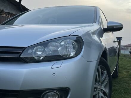 Серый Фольксваген Гольф, объемом двигателя 1.2 л и пробегом 230 тыс. км за 6000 $, фото 1 на Automoto.ua