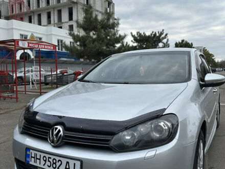 Серый Фольксваген Гольф, объемом двигателя 1.6 л и пробегом 187 тыс. км за 8888 $, фото 1 на Automoto.ua