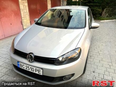 Серый Фольксваген Гольф, объемом двигателя 1.6 л и пробегом 244 тыс. км за 9500 $, фото 1 на Automoto.ua