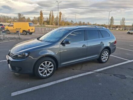 Фольксваген Гольф 2012 в Кривом Роге на Automoto.ua Серый Фольксваген Гольф, объемом двигателя 1.6 л и пробегом 273 тыс. км за 7500 $, фото 1 на Automoto.ua