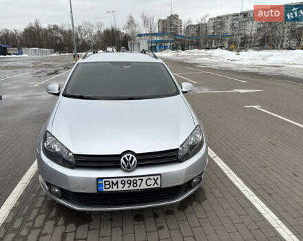 Серый Фольксваген Гольф, объемом двигателя 1.6 л и пробегом 300 тыс. км за 7600 $, фото 1 на Automoto.ua
