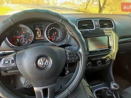 Сірий Фольксваген Гольф, об'ємом двигуна 1.6 л та пробігом 251 тис. км за 7999 $, фото 1 на Automoto.ua