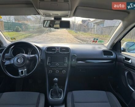 Серый Фольксваген Гольф, объемом двигателя 1.6 л и пробегом 268 тыс. км за 6200 $, фото 1 на Automoto.ua