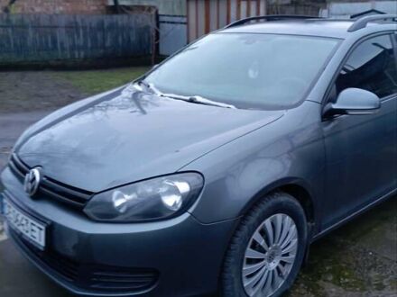 Серый Фольксваген Гольф, объемом двигателя 1.6 л и пробегом 250 тыс. км за 8500 $, фото 1 на Automoto.ua