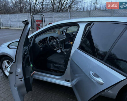 Серый Фольксваген Гольф, объемом двигателя 1.6 л и пробегом 212 тыс. км за 9700 $, фото 1 на Automoto.ua