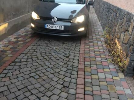 Серый Фольксваген Гольф, объемом двигателя 1.6 л и пробегом 220 тыс. км за 9000 $, фото 1 на Automoto.ua