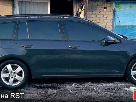 Серый Фольксваген Гольф, объемом двигателя 1.6 л и пробегом 230 тыс. км за 12500 $, фото 1 на Automoto.ua