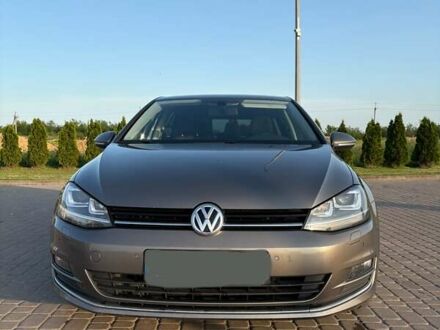 Фольксваген Гольф 2016 в Городке на Automoto.ua Серый Фольксваген Гольф, объемом двигателя 1.98 л и пробегом 155 тыс. км за 16500 $, фото 1 на Automoto.ua