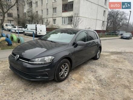 Фольксваген Гольф 2017 в Львове на Automoto.ua Серый Фольксваген Гольф, объемом двигателя 1 л и пробегом 235 тыс. км за 10000 $, фото 1 на Automoto.ua