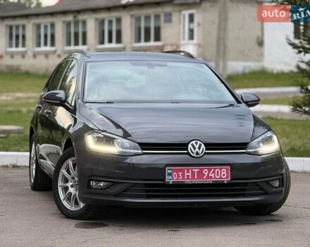 Серый Фольксваген Гольф, объемом двигателя 1.6 л и пробегом 250 тыс. км за 12700 $, фото 1 на Automoto.ua