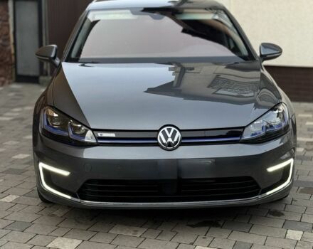 Серый Фольксваген Гольф, объемом двигателя 0 л и пробегом 90 тыс. км за 15200 $, фото 1 на Automoto.ua